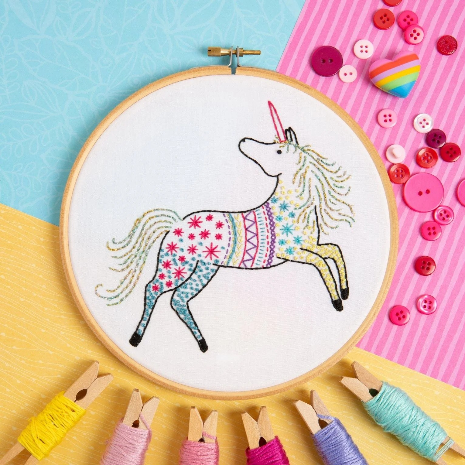 Unicorn Embroidery Kit Hawthorn Handmade – StevenBe display picture 1